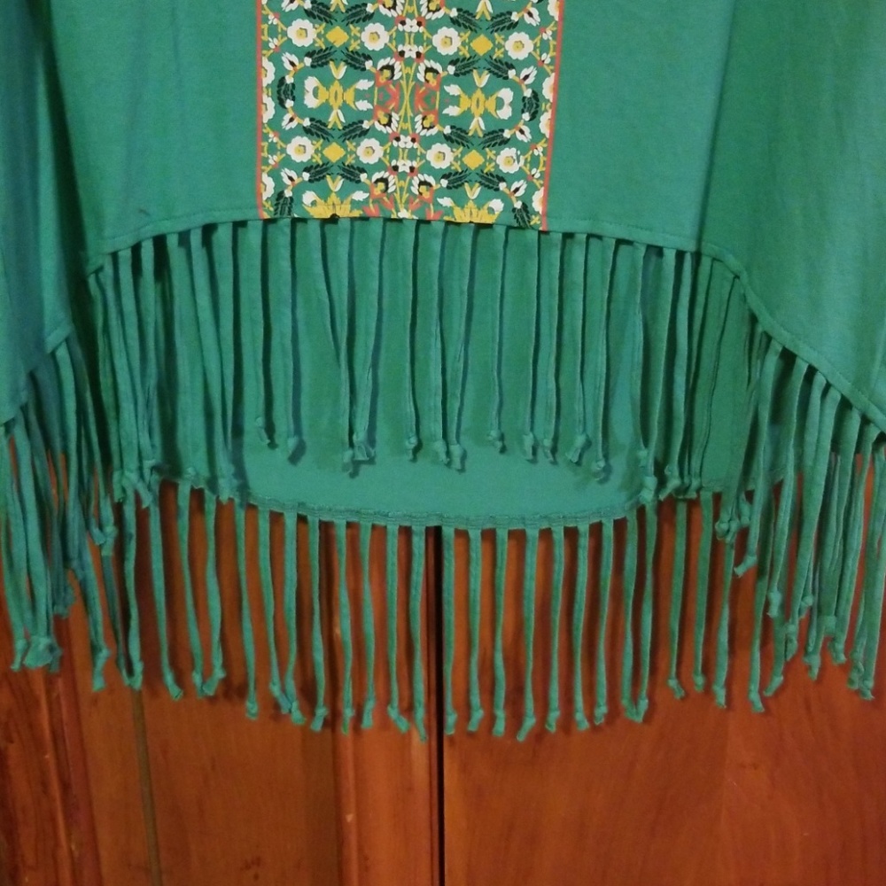 Red Camel top - Picture 3 of 4